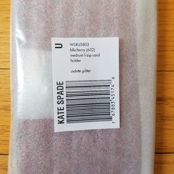 NWT- KATE SPADE-Odette Black Cherry Glitter Medium L-Zip Card Holder in Black Ch - Picture 8 of 9